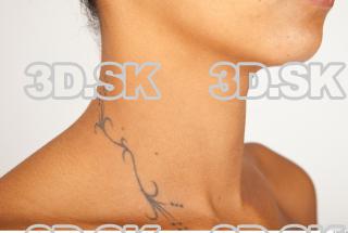 Neck texture of Lora 0003